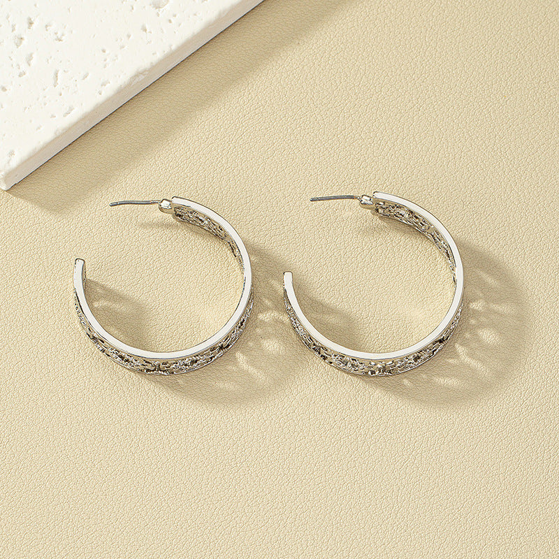Women's Trendy High-grade Fashion Texture Shaped Hollow Eardrop Earrings
