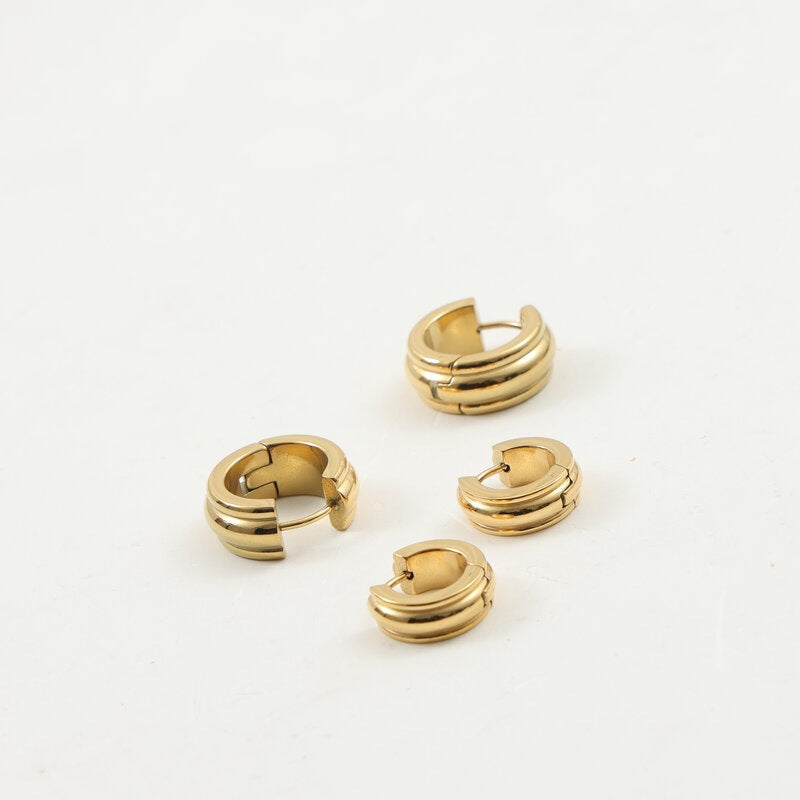 Arc Surface Can Be Opened Titanium Steel Gold Stud Earrings