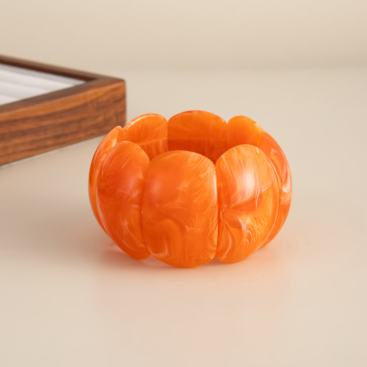 Blooming Resin Exaggerated Acrylic Arc Stitching Bracelet