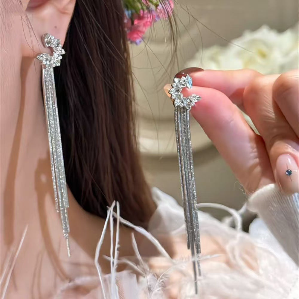 Women's Luxury Style Moon God Comes Long Fringe Niche High-grade Temperament Rings