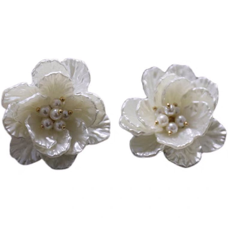 French Style Elegant Flowers Temperament Beautiful Pearl Design Bridal Wedding Rings