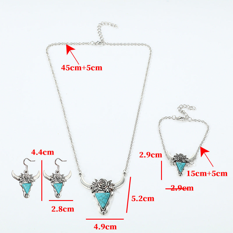 Western Retro Style Ox Head Turquoise Distressed Necklace
