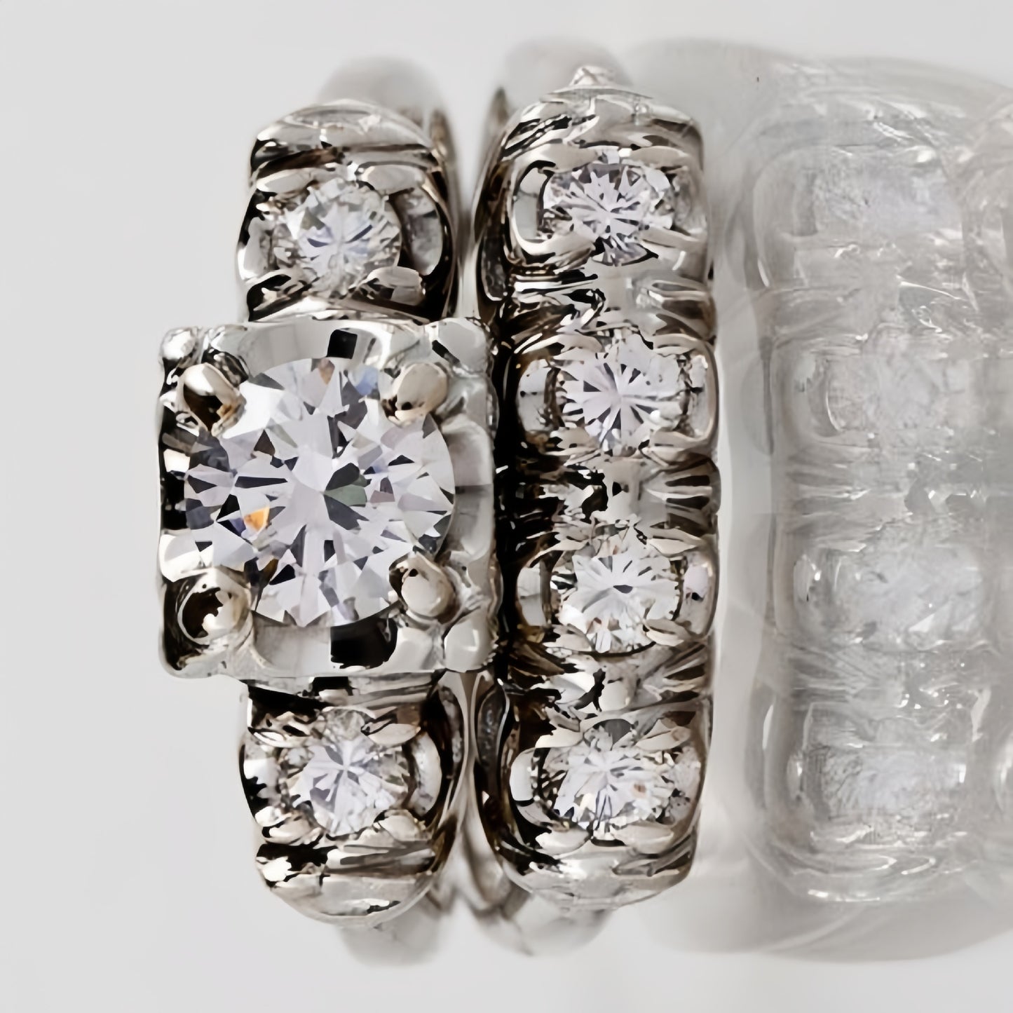 Women's Luxury Zircon Inlaid Elegant Fashion High Rings