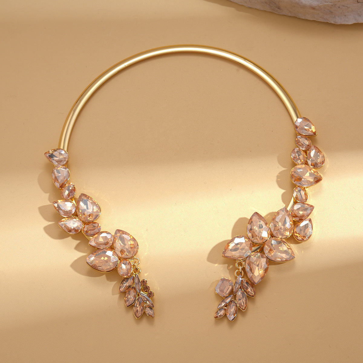 With Diamond Flower Ear Niche Design Clavicle Jewelry Set