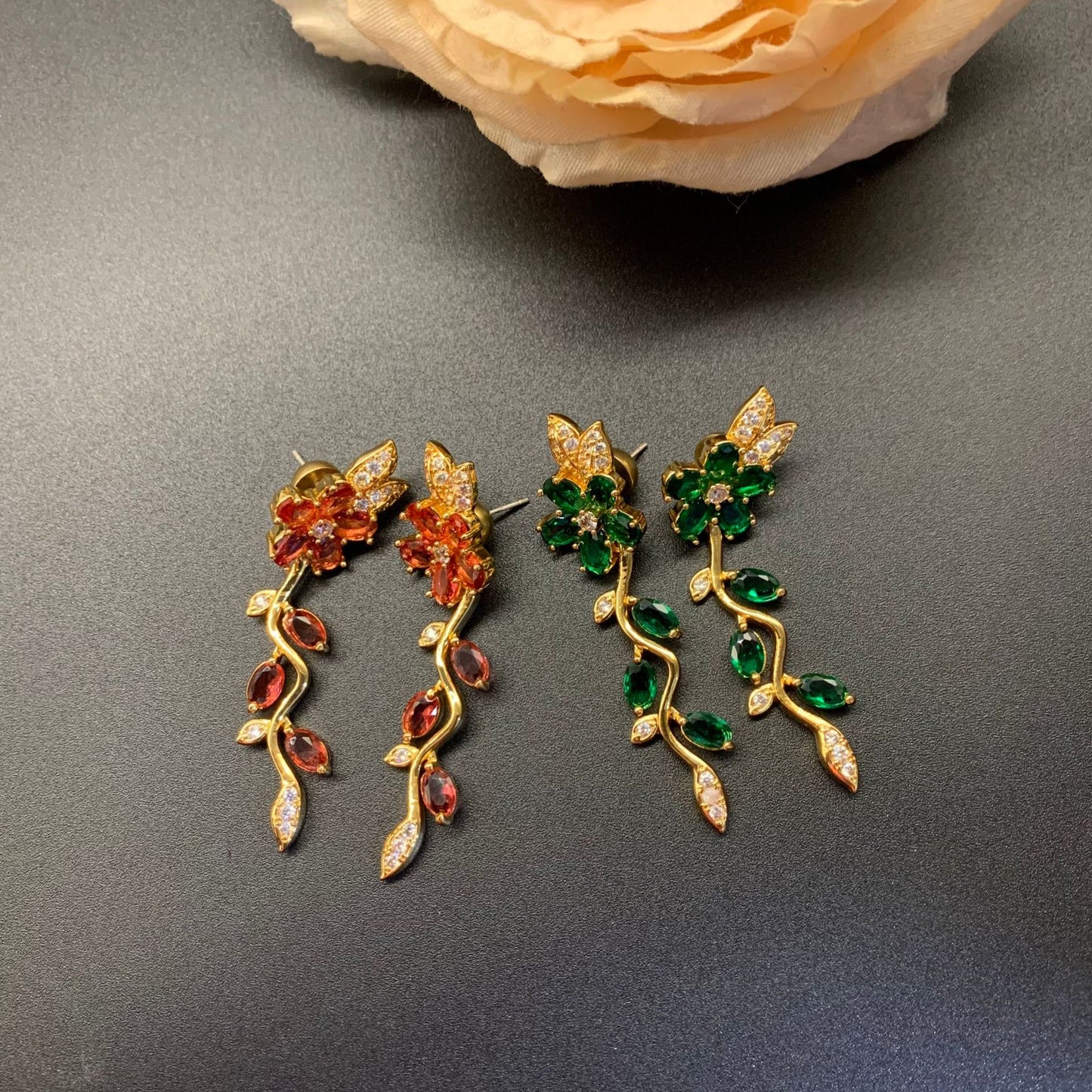 Niche d'aiguille fleurs colorées modélisation boucles d'oreilles colorées