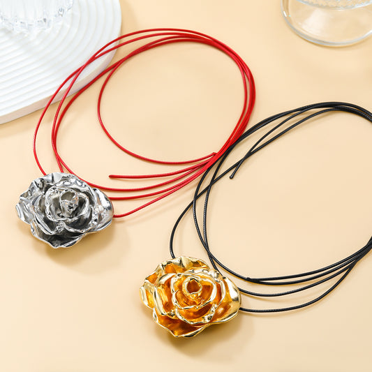 Women's Autumn Flower Retro Elegant Alloy Accessories Necklaces