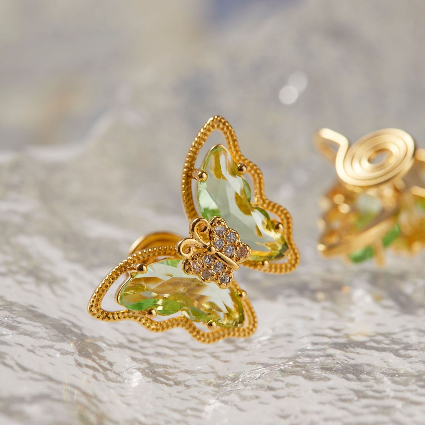 Tea Summer Fresh Grass Green Butterfly Zircon Female Earrings