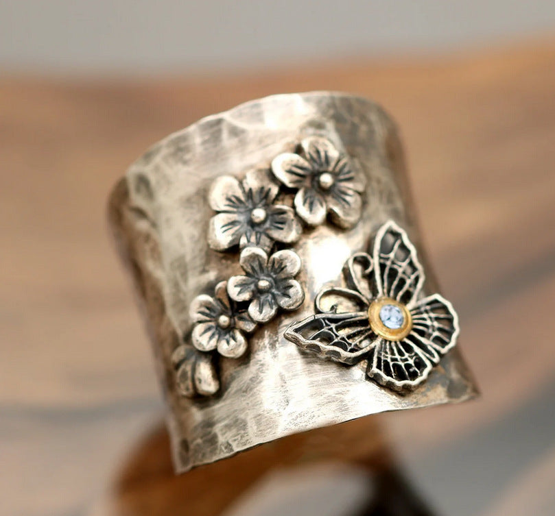 Simple Personality Bee Flower Butterfly Engagement Ring