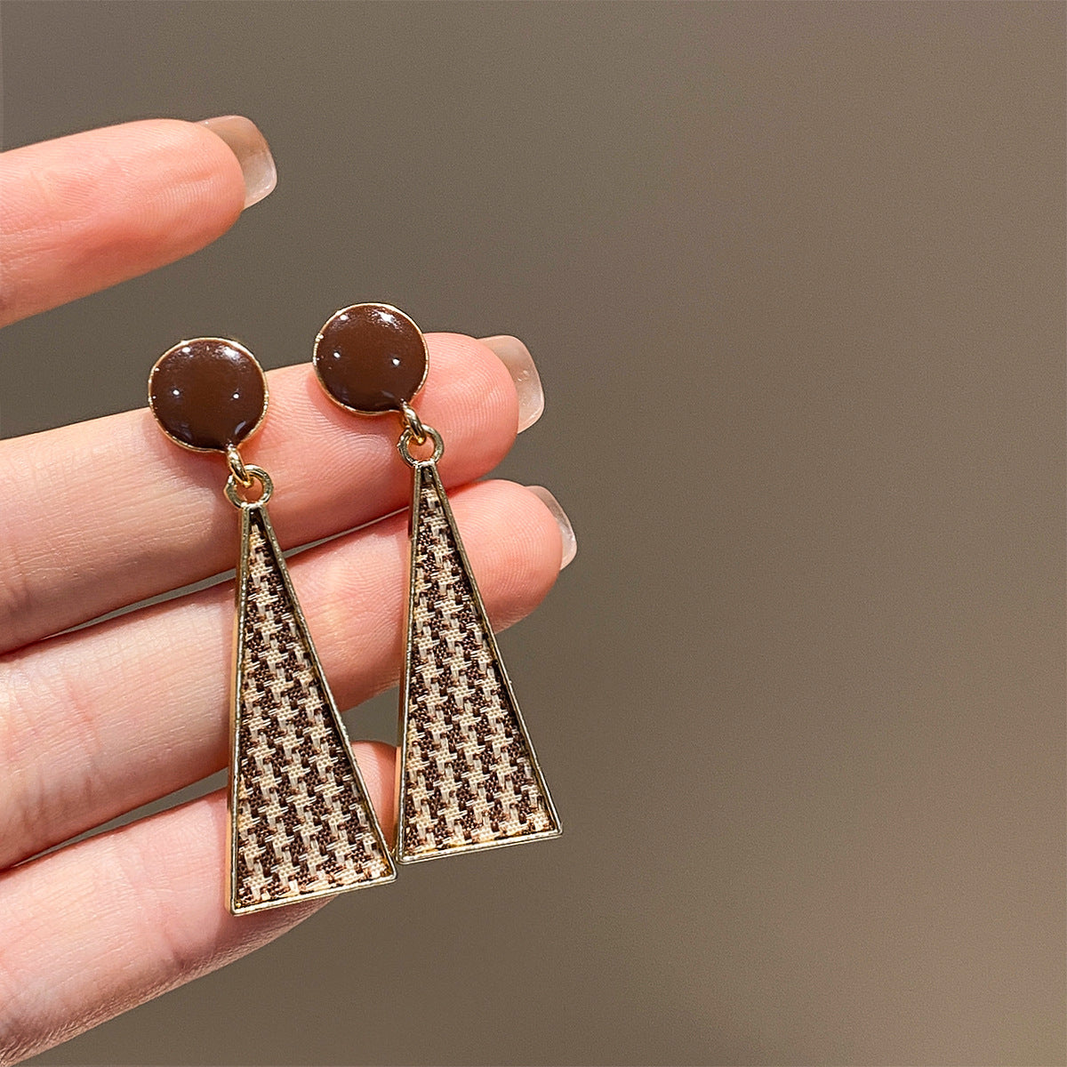 Boucles d'oreilles élégantes rétro en forme de cœur d'amour pour femmes