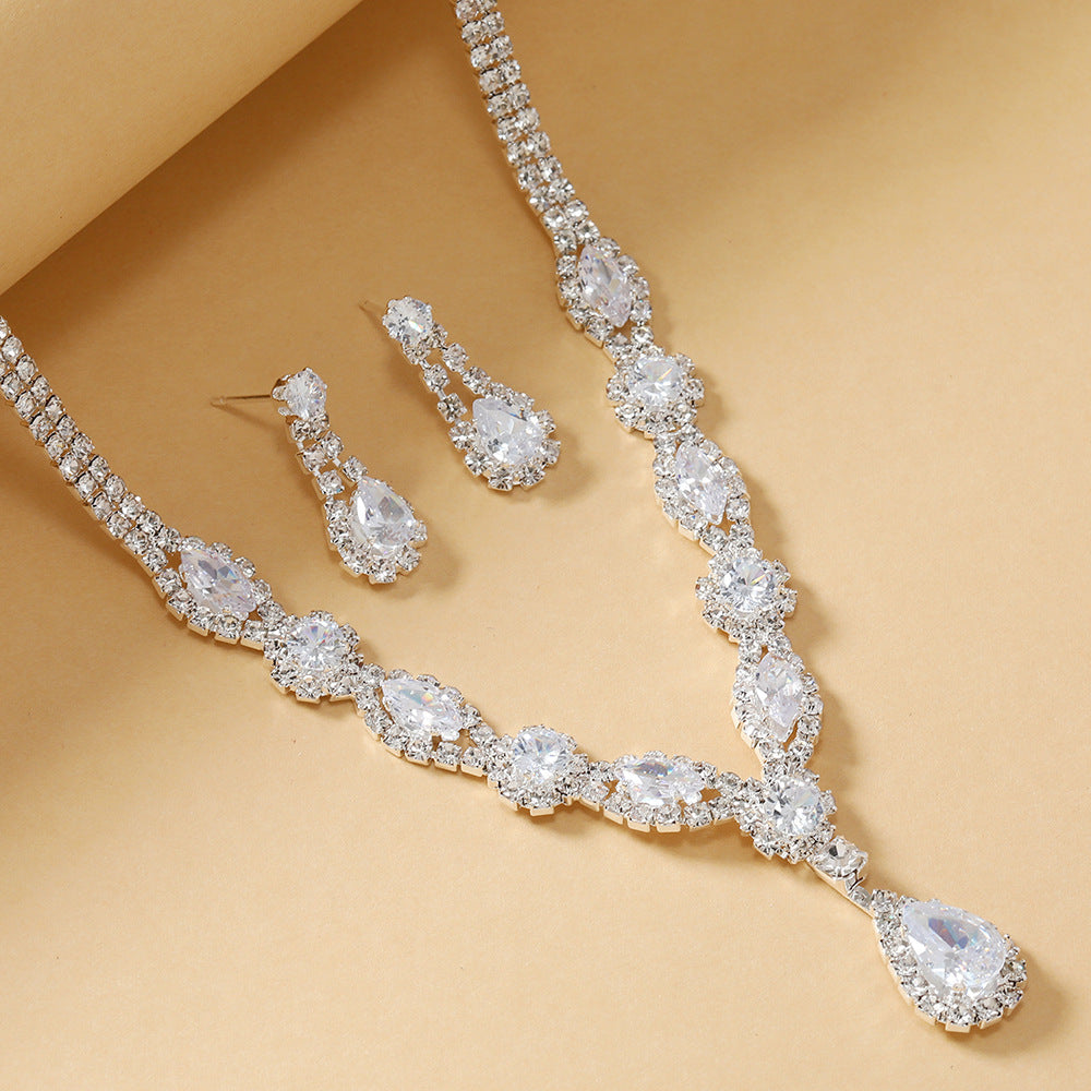 Women's Fashion Suit Rhinestone Zircon Bright Drop-shaped Entry Lux Rings