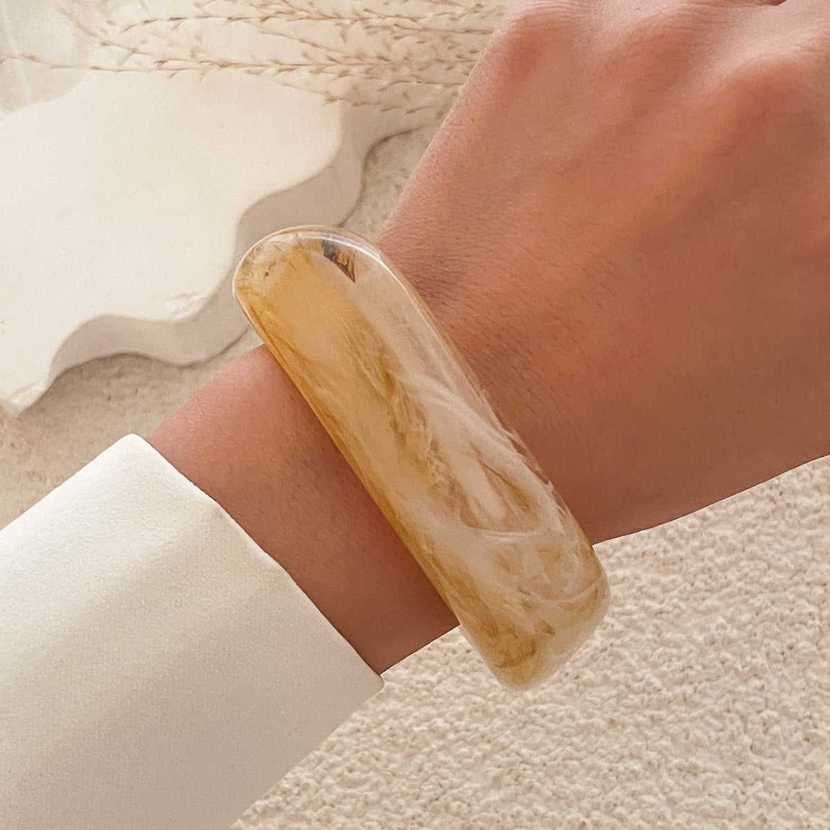 Irregular Translucent Female Personality Acrylic Color Bracelet