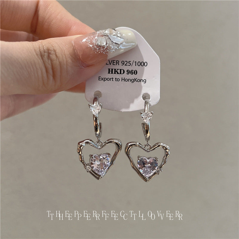 Wind Light Extravagant Love Heart Zircon Female Niche Design Earrings