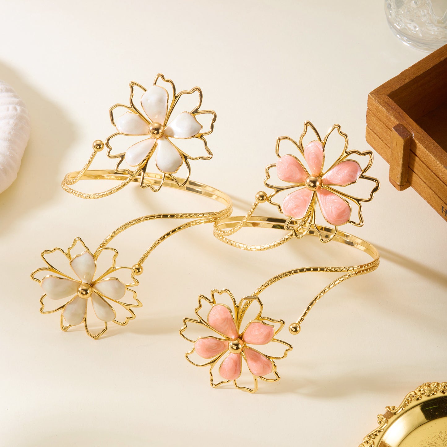 Hollow Three-dimensional Flower Niche Glaze Flowers Bracelet