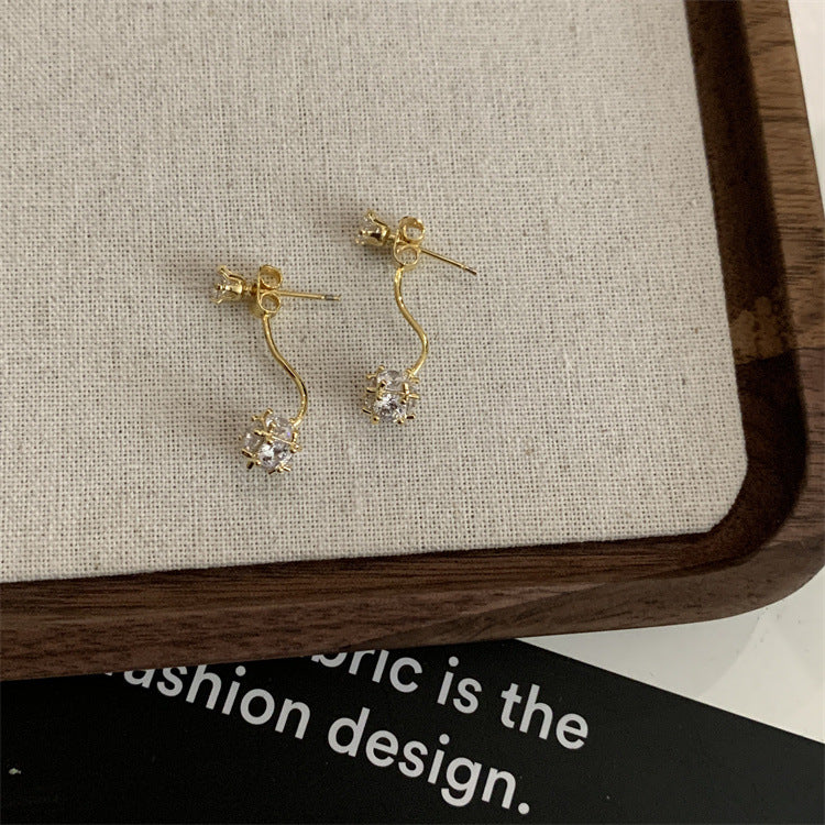 Women's Graceful And Petite Refined Zircon Ball Earrings