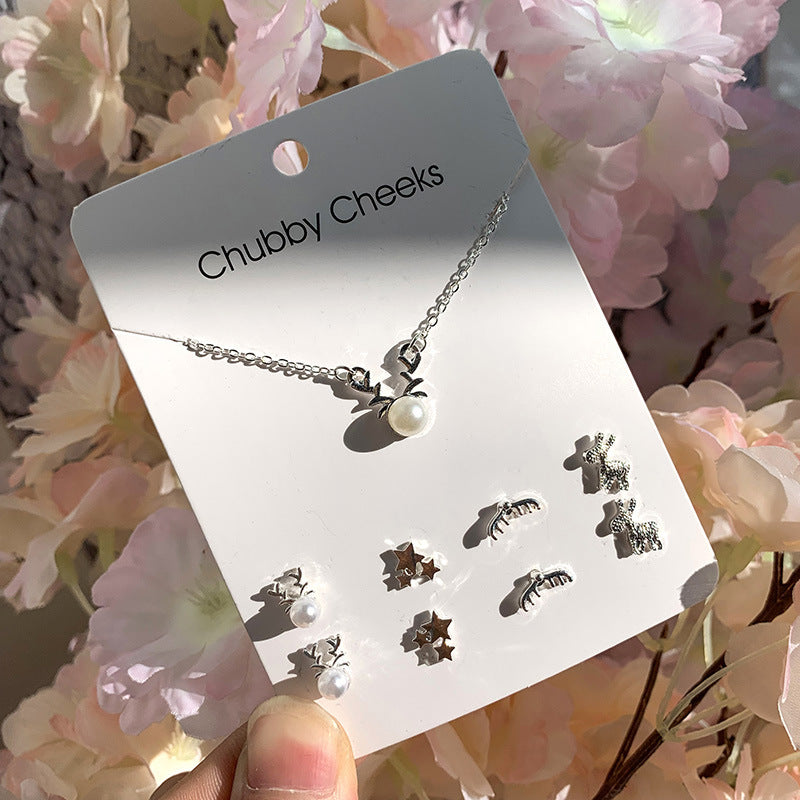 Korean Sier-plated Clover Pearl Heart-shaped Week Ladies Clavicle Chain Rings