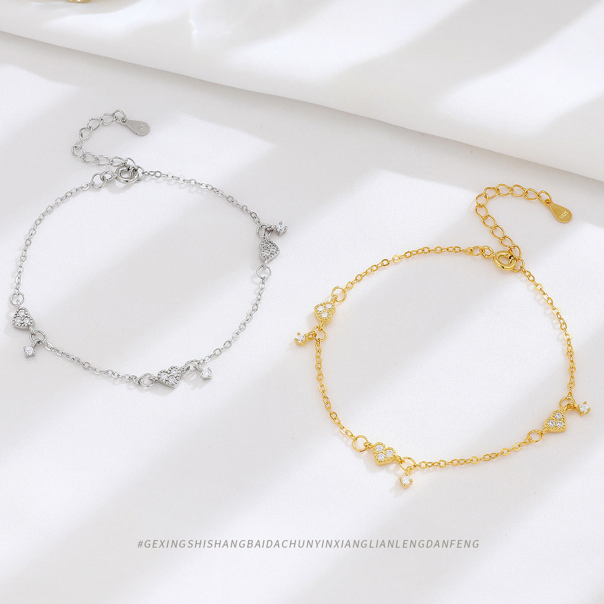 Bracelets simples d'ornement de haute qualité de minorité capricieuse de coeur des femmes