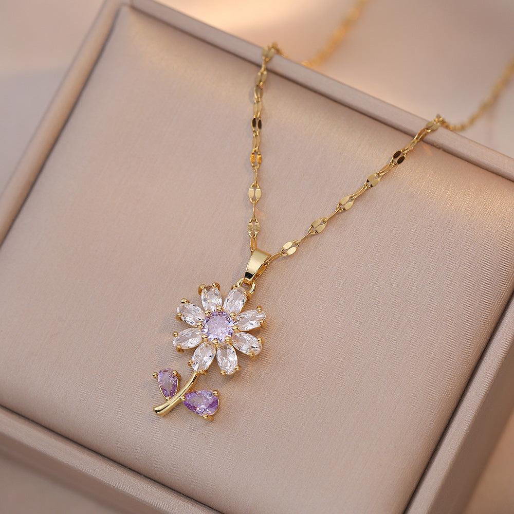 Women's Luxury Temperament Zircon Clavicle Chain Small Retro Necklaces