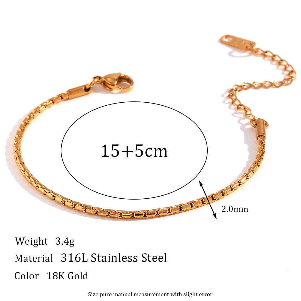 Einfache Mode-Persönlichkeits-Choker-Armbänder für Damen aus Titanstahl