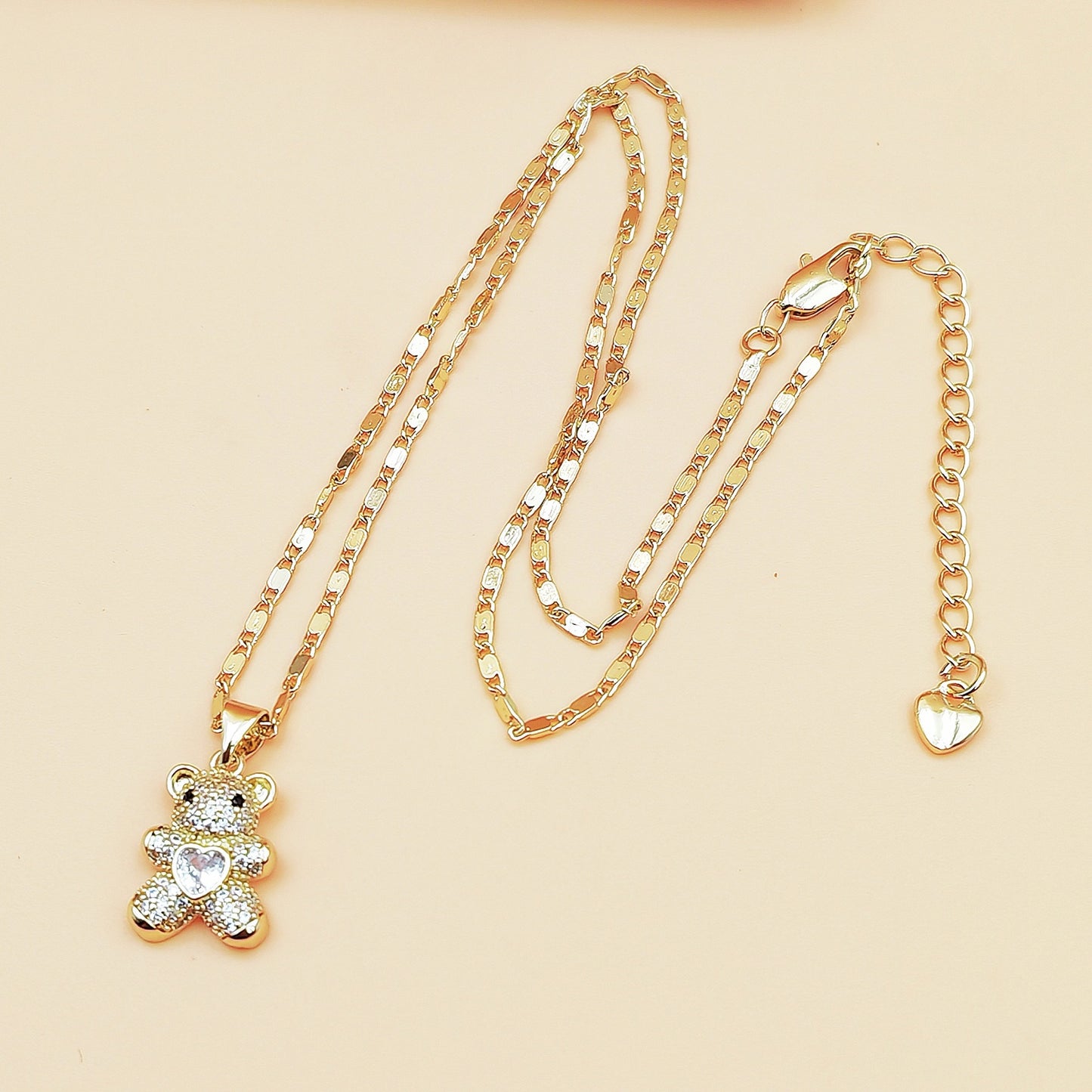 Fully Jeweled Loving Heart Bear Gold-plated Fashion Clavicle Chain Necklaces