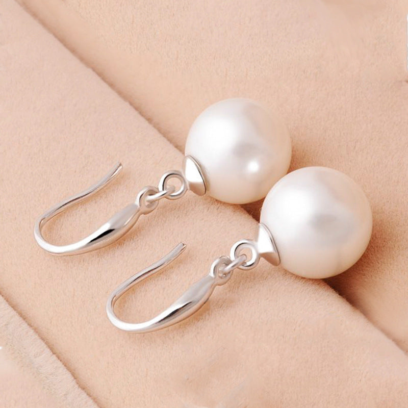 Women's Circle Pearl Siering Korean Style Temperament Earrings