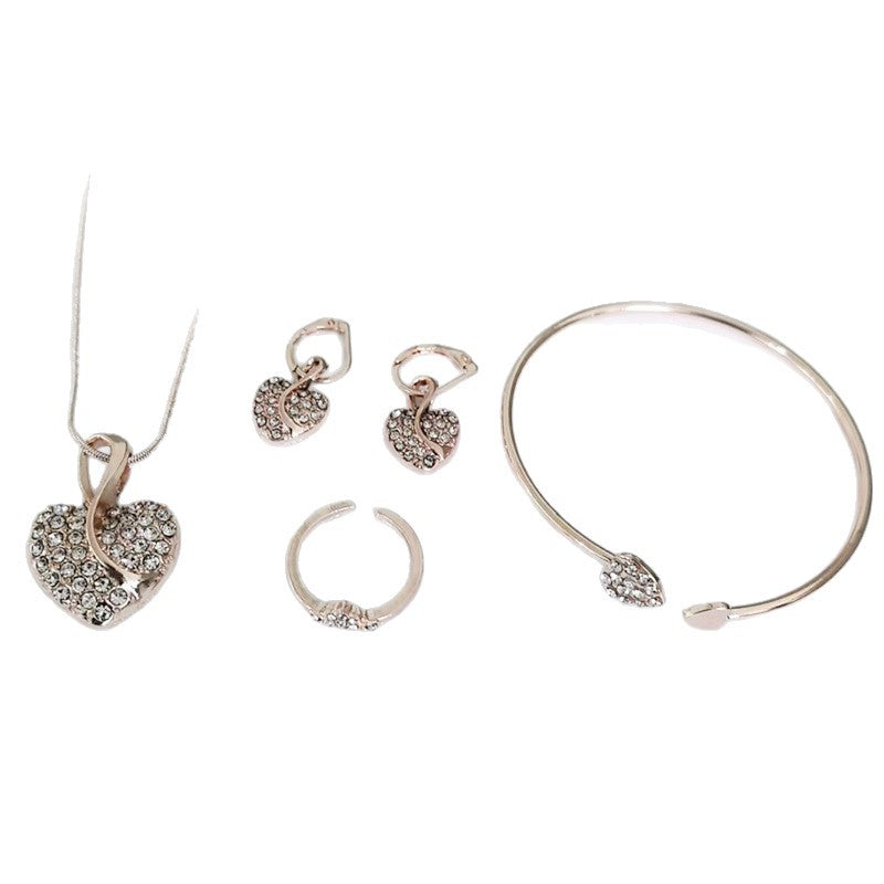 Fashion Heart-shaped Clavicle Peach Heart Wedding Bracelets