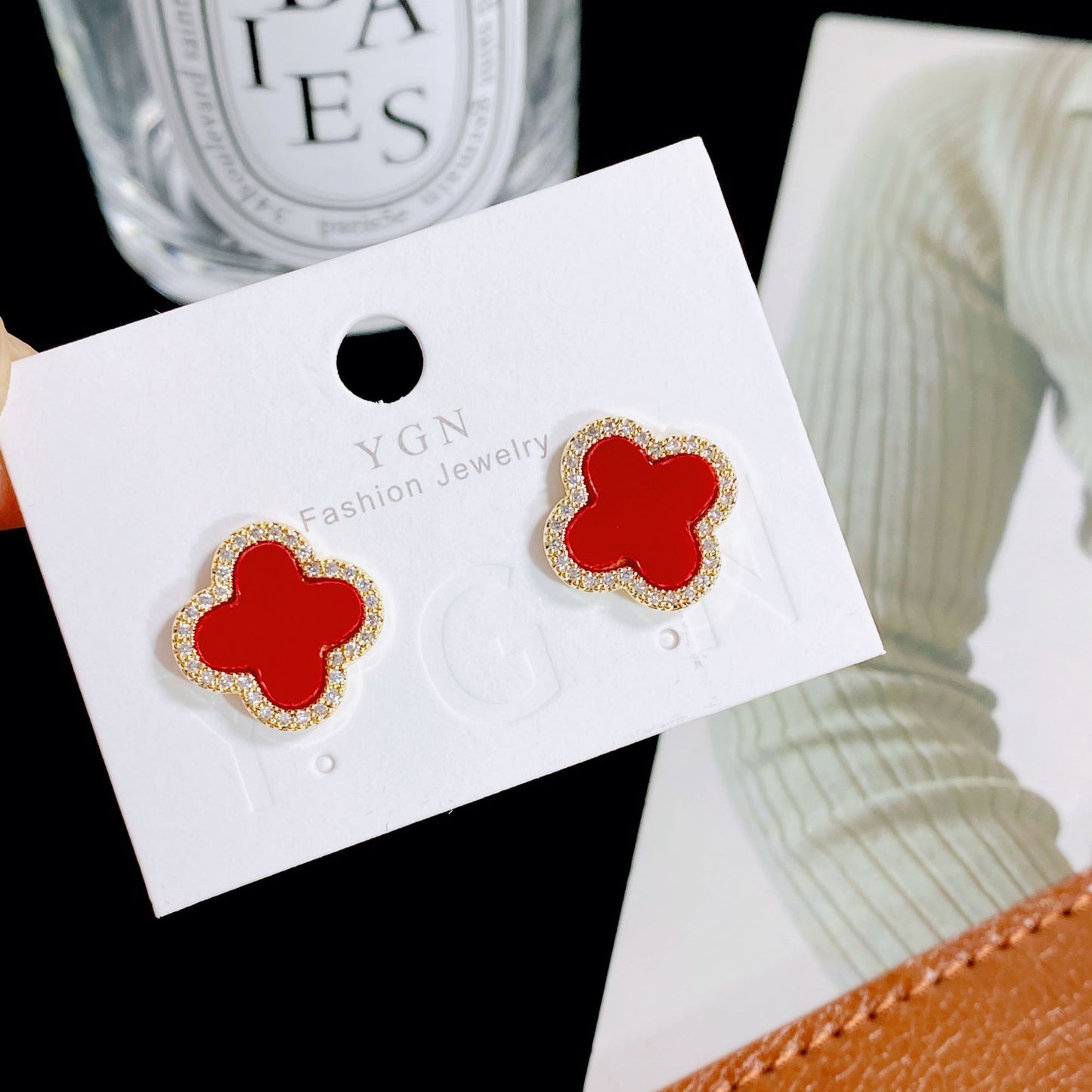 Sier Needle Four Leaf Clover Ear Earrings