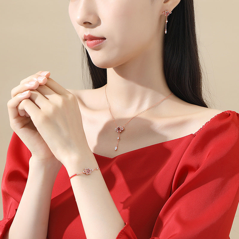 Women's Sterling Sier Chinese Knot Geometric Clavicle Chain Necklaces