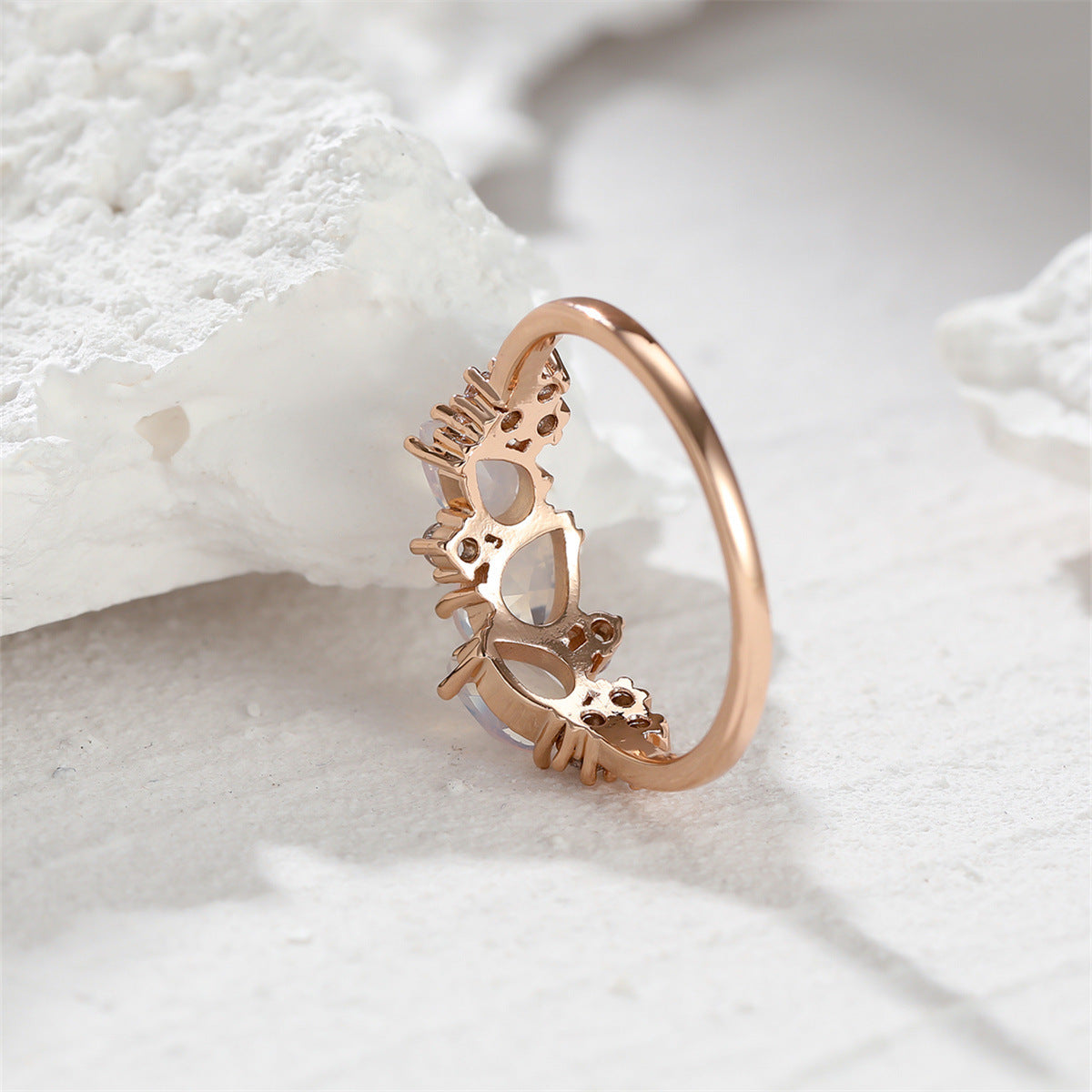 Water Drop Shape Design Simple Niche Ring