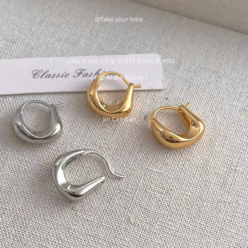 Women's Classic Simple Cold Style Metal Fashion Earrings