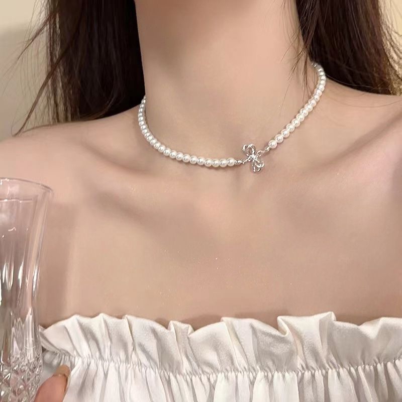 Butterfly Pearl Light Luxury Minority Design Necklace