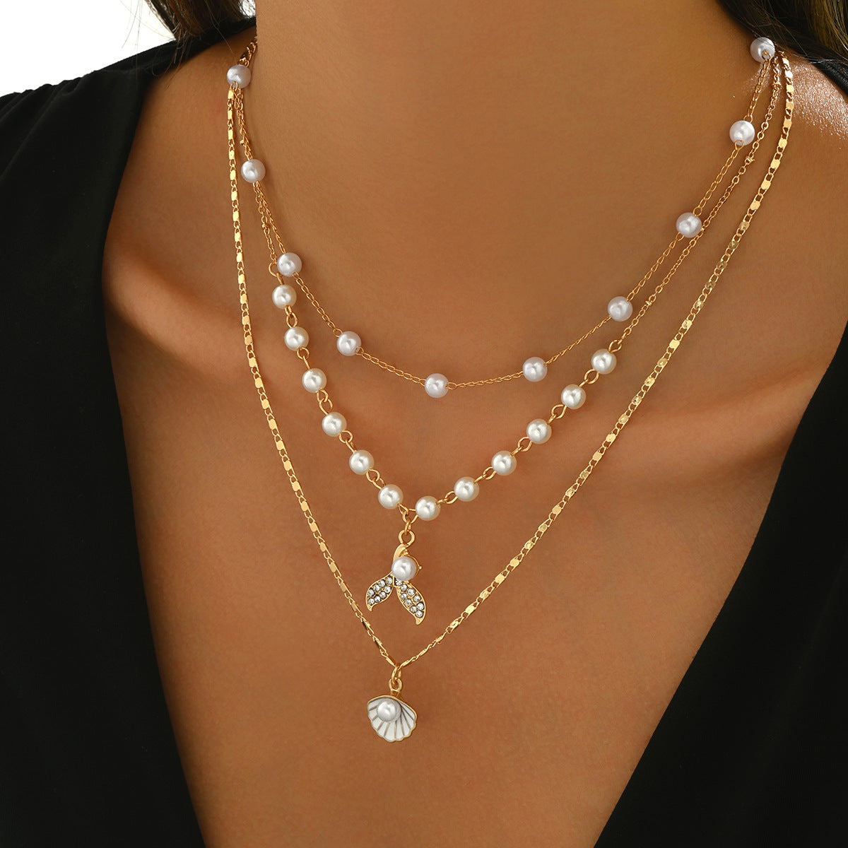 Women's Fishtail Shell Clavicle Chain Casual Fashion Pearl Three-piece Necklaces