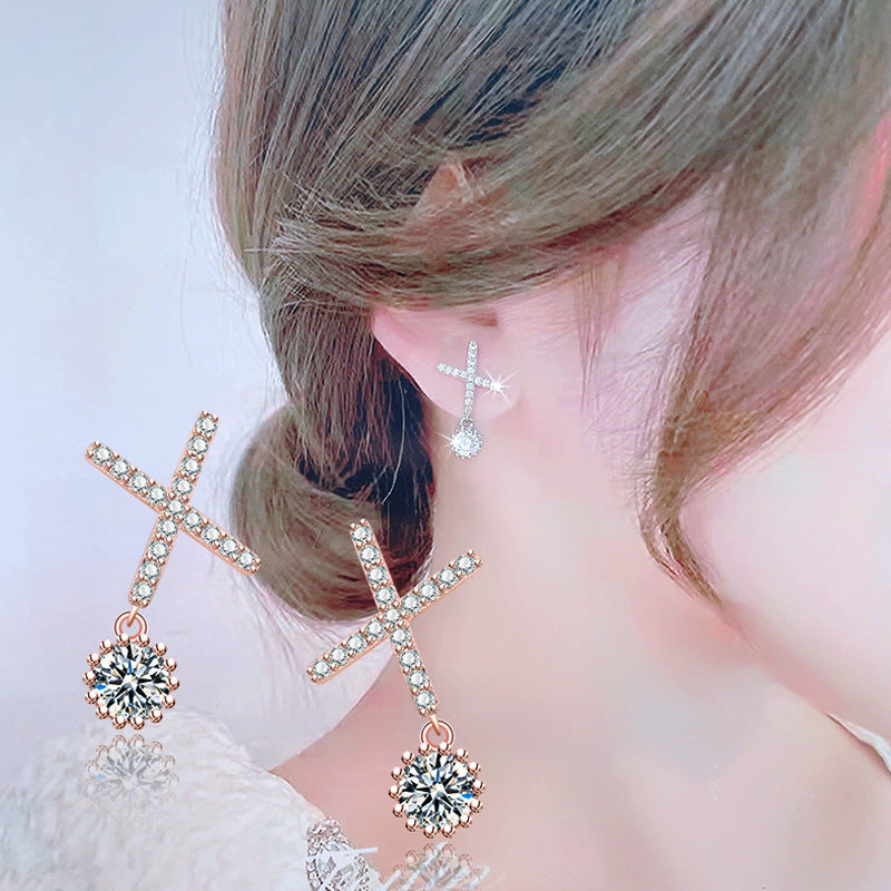 Women's Atmosphere Sense Pinch Light Luxury Rhinestone Earrings