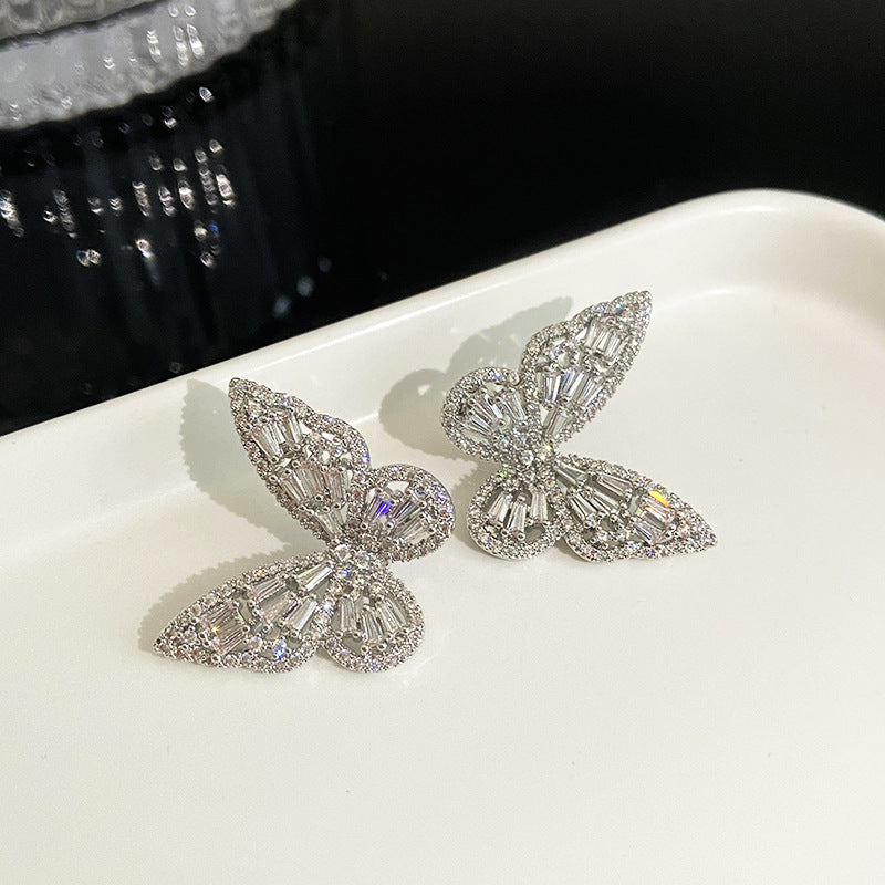 Exquisite Design Large Female Temperamental Fairy Earrings