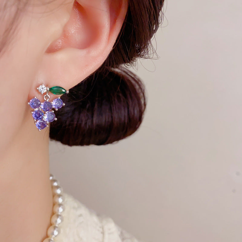 Fresh Stylish Sweet Simple Zircon Grape Tassel Exquisite Light Luxury Earrings