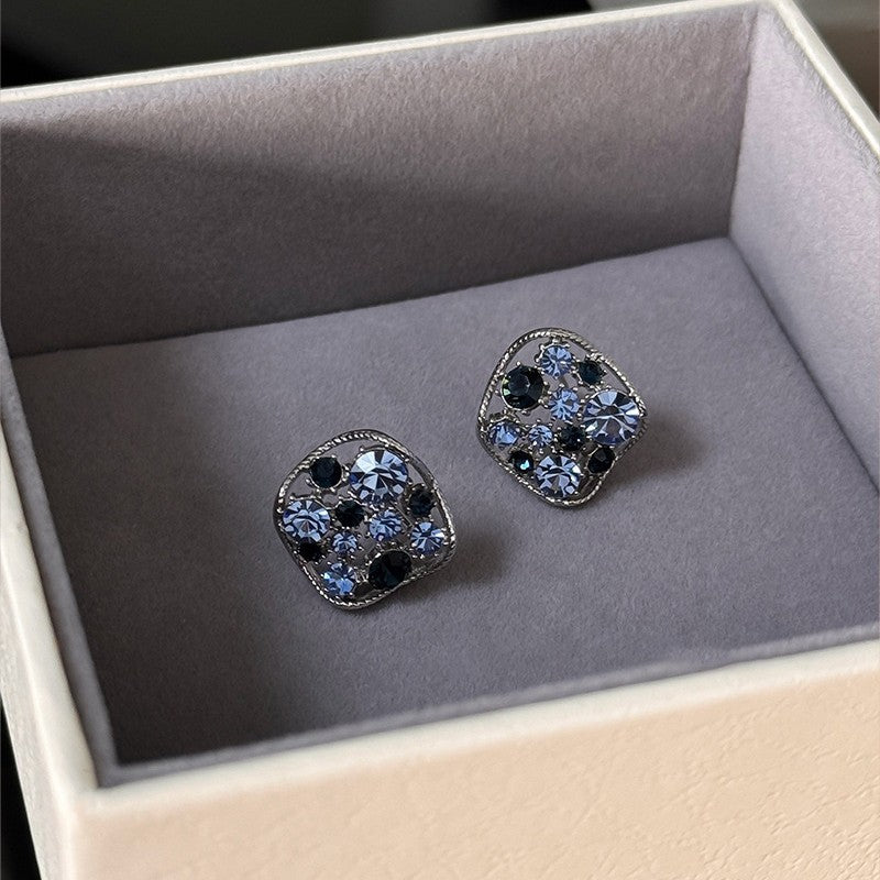 Luxury Minority Unique Design Ear Elegant Stud Earrings