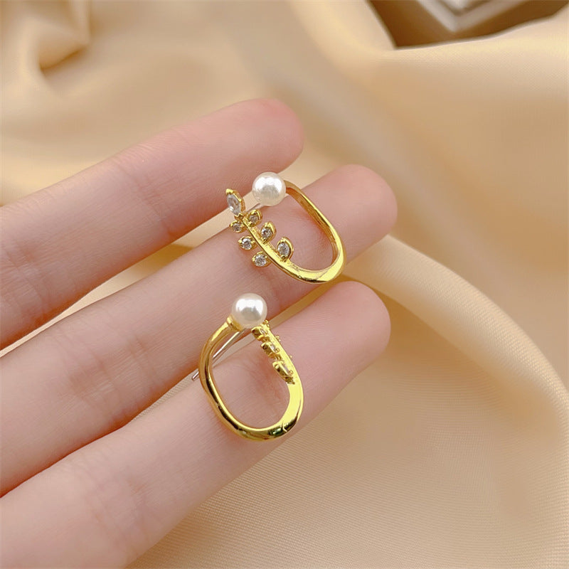 Elegant Bowknot Pearl Exquisite Design Personalized Earrings