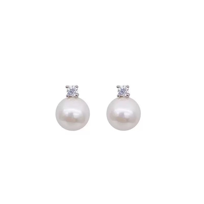 Diana Pearl Female Sier Needle Simple Elegant Cold Earrings