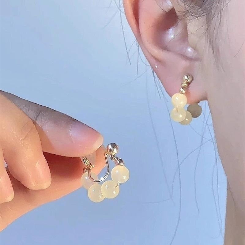 Mosquito Coil No Pierced High-grade Sense Pearl Vintage Flower Ear Clip