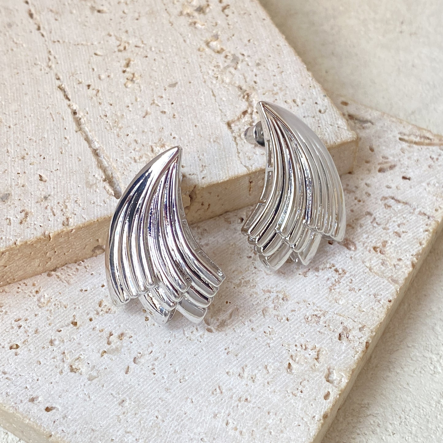 Striped Design Wind Pleated Retro Angel Wings Advanced Stud Earrings