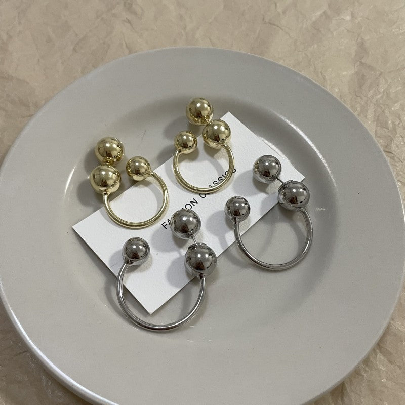 Style French Retro Metal Ball Bead Design Fashionable Quality Earrings