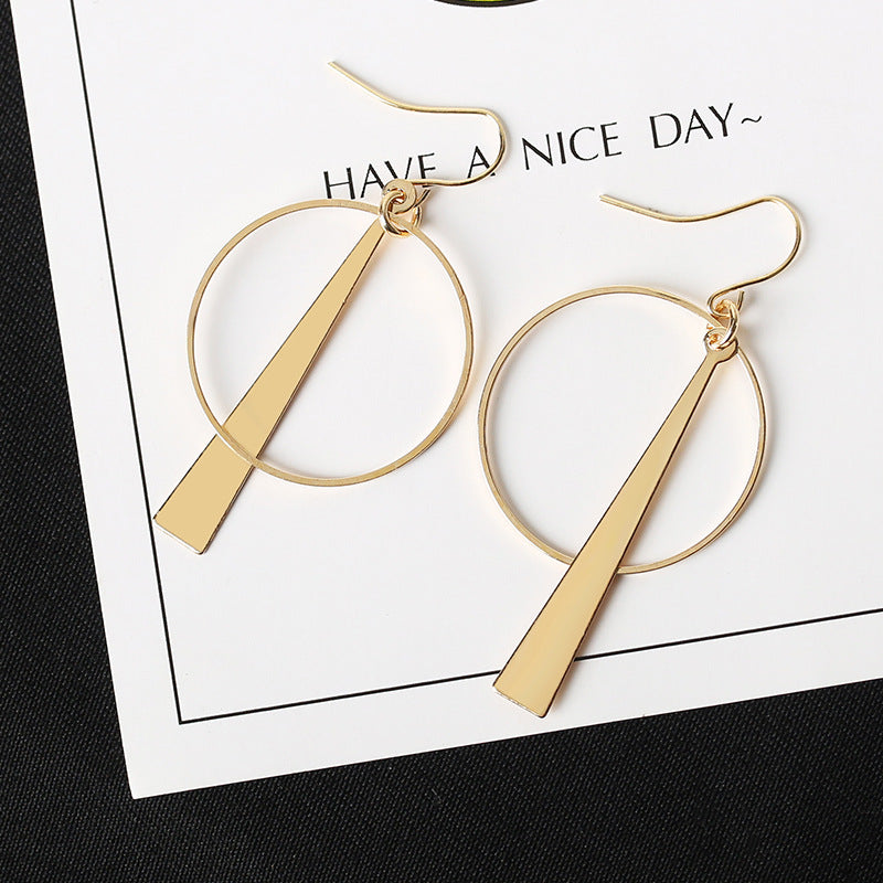 Special Offer Dignified Hollow Pearl Sweet Ear Clip