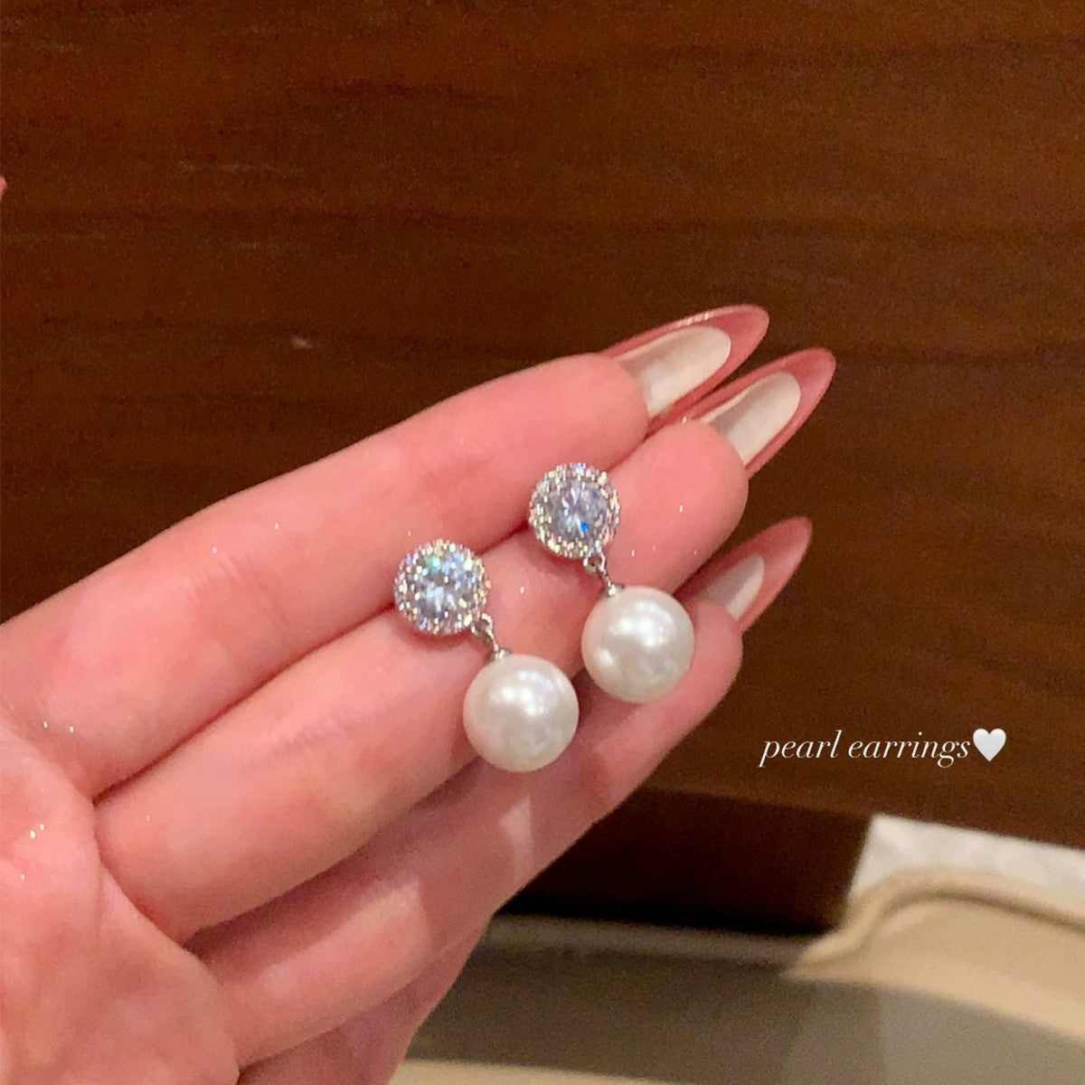 Women's Light Luxury Rhinestone Pearl High-grade Dignified Generous Earrings