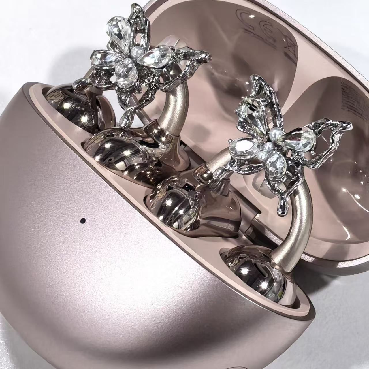 Diamond Bow Headset Drill Buckle Design Light Luxury High-grade Earphone Ear Clip
