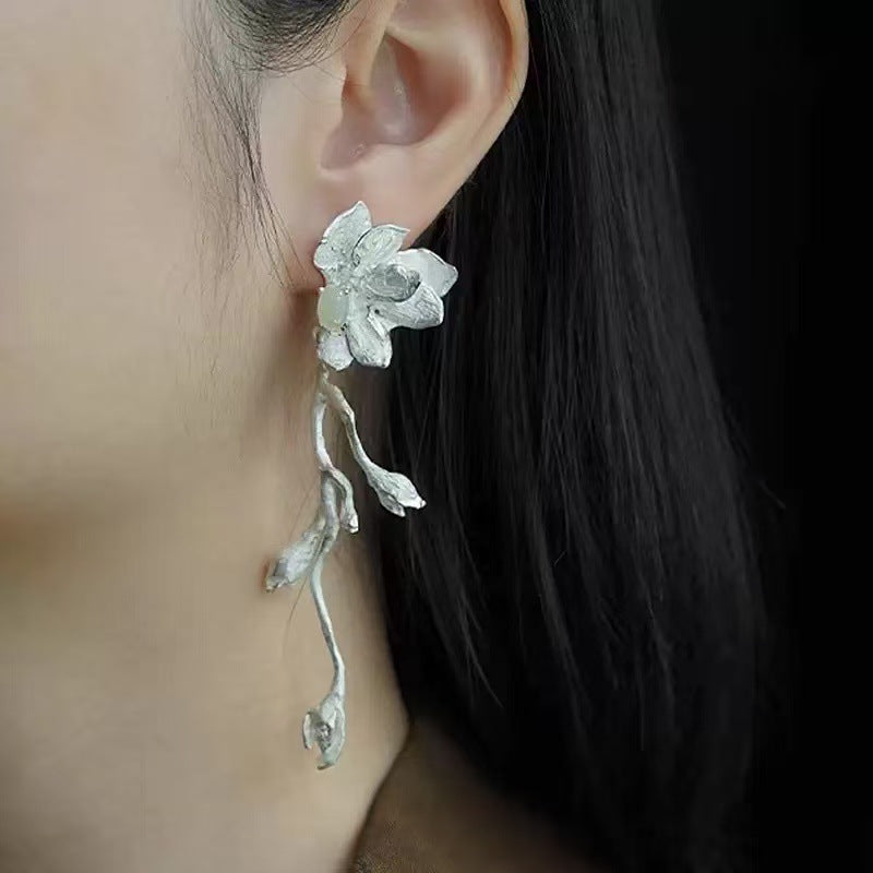 Women's Chinese White Magnolia Twig High Sense Long Ear Stud Earrings