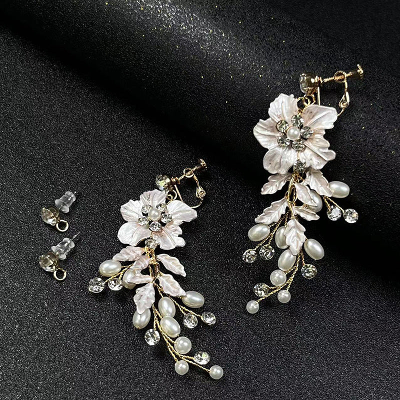 Accessoires d'oreille de mariée faits à la main, boucles d'oreilles à clip en forme de fleur