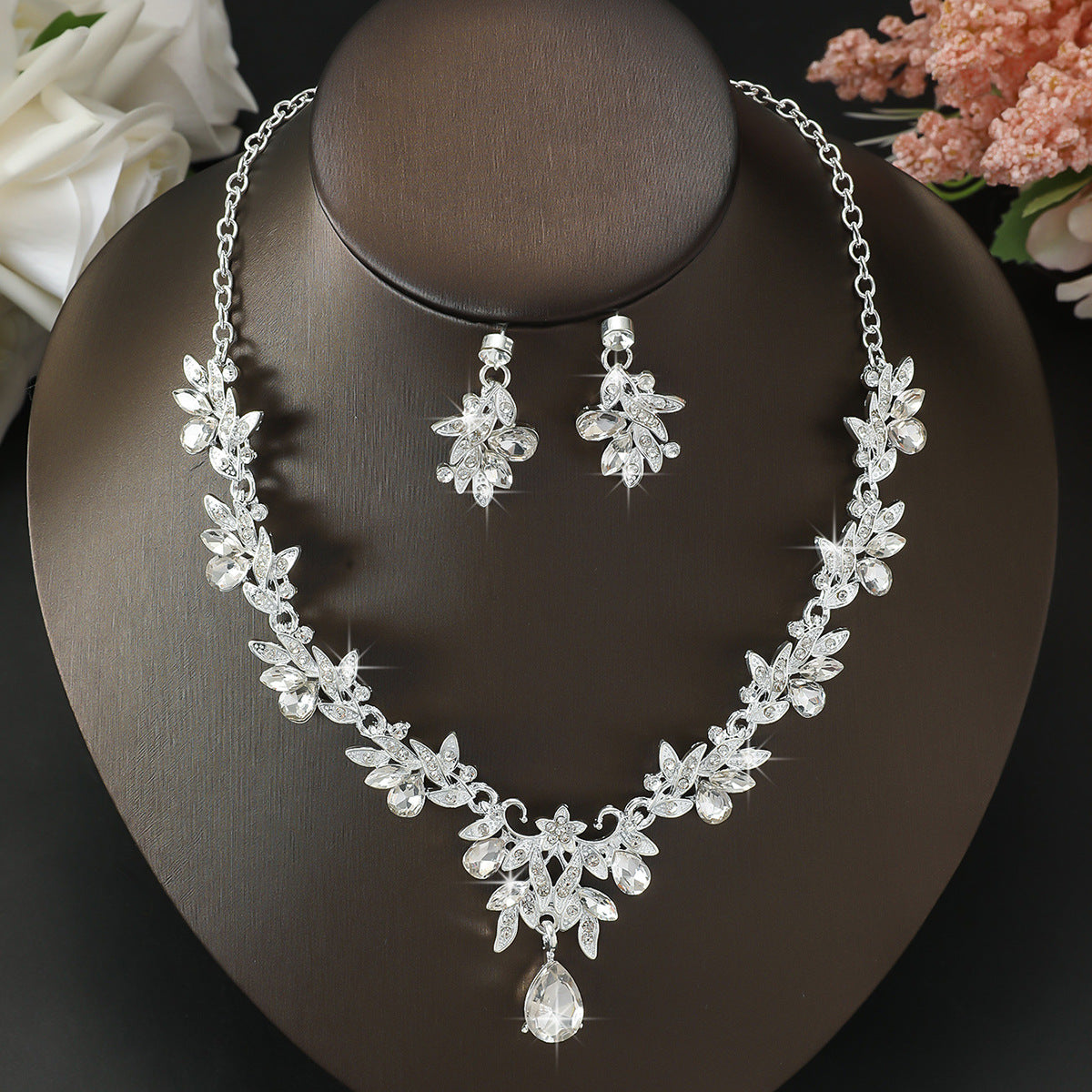 Classy Elegant High-grade Two-piece Wedding Banquet Earrings