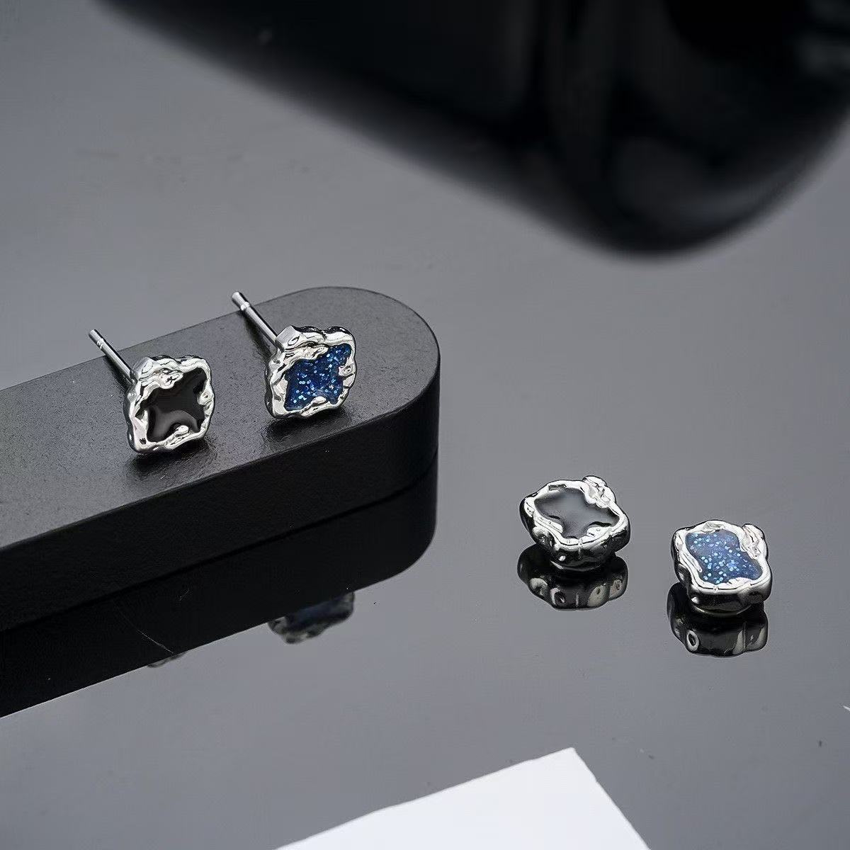 Women's & Men's Dripping Fashion Simple Magnetic High Sense Earrings
