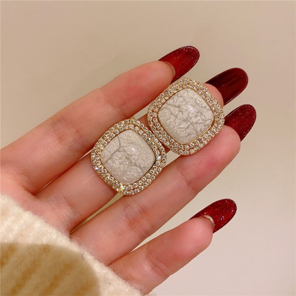 Sier Pin Light Luxury High-grade Crack Vintage Temperament Stud Earrings