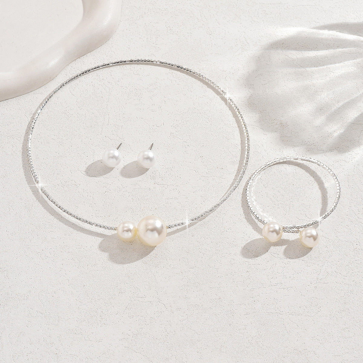 Bridal Elegant Shiny Rhinestone Pearl Neckband Jewelry Set