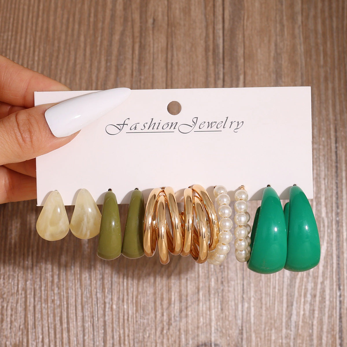 Gut Fashion Plate Resin Shaped Flower Retail Rings